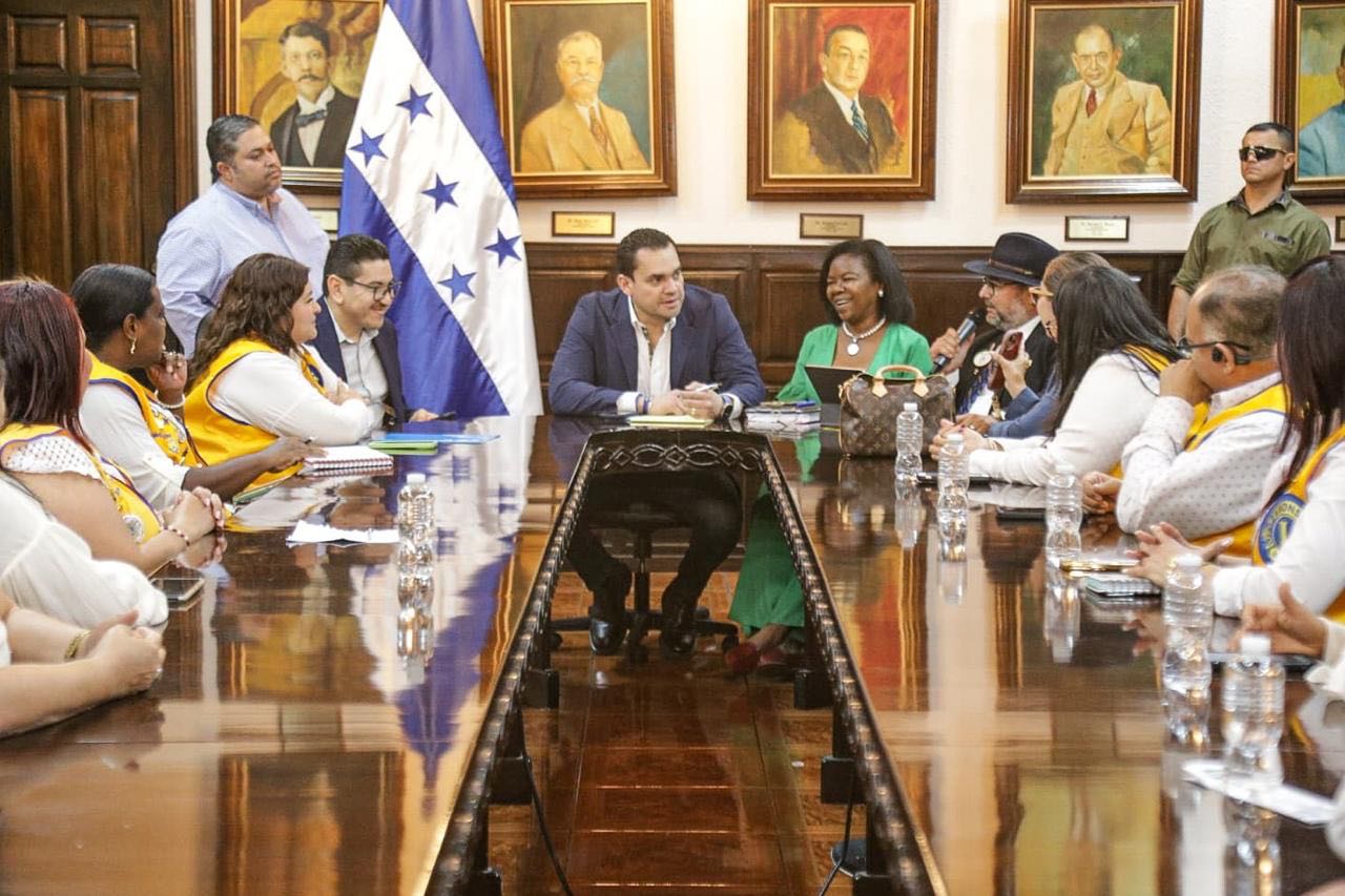 Congreso Nacional y Club de Leones impulsarán ley de trasplante de córneas